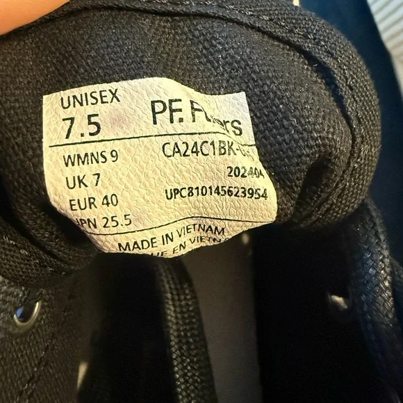 P.f. Flyers BRAND NEW size 7.5 M EUR 40 - Picture 2 of 4